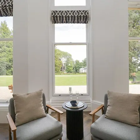 アパート The Margaret Stone Cross Mansion ウルバーストン