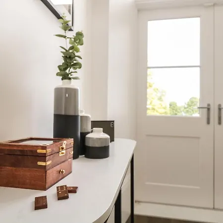 アパート The Margaret Stone Cross Mansion *