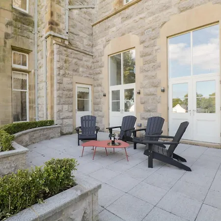 アパート The Margaret Stone Cross Mansion ウルバーストン